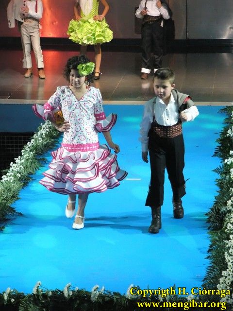 Semana la Mujer 2010. 5 de marzo.Desfile de trajes Flamencos-2_146