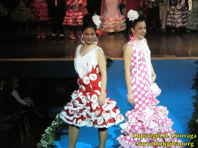 Semana la Mujer 2010. 5 de marzo.Desfile de trajes Flamencos-2_257
