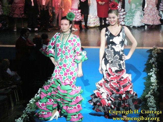 Semana la Mujer 2010. 5 de marzo.Desfile de trajes Flamencos-2_262