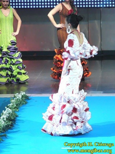 Semana la Mujer 2010. 5 de marzo.Desfile de trajes Flamencos-1_174