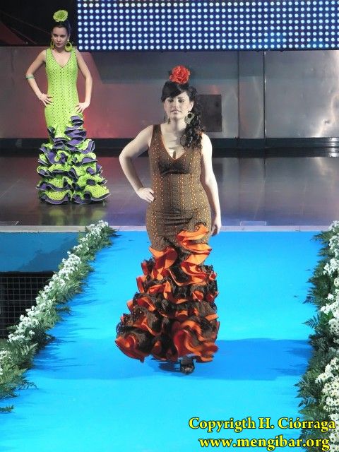 Semana la Mujer 2010. 5 de marzo.Desfile de trajes Flamencos-1_177