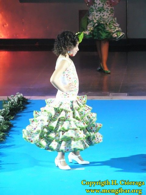 Semana la Mujer 2010. 5 de marzo.Desfile de trajes Flamencos-1_236