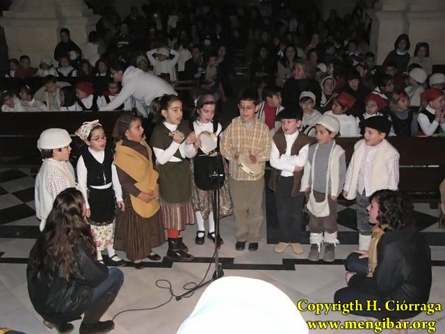 Parroquia San Pedro. Cantos navideos. 22-12-2011_152