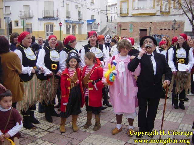 Carnaval 2004. Pasacalles y pasarela en P. Constitucin 5