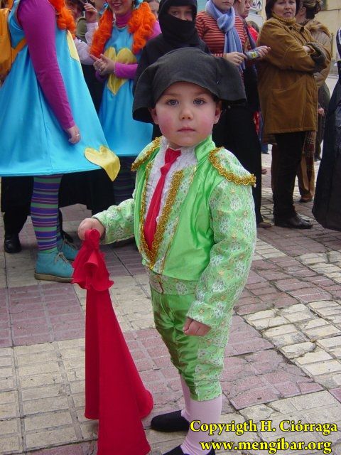 Carnaval 2004. Pasacalles y pasarela en P. Constitucin 10