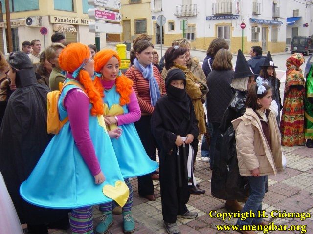 Carnaval 2004. Pasacalles y pasarela en P. Constitucin 12