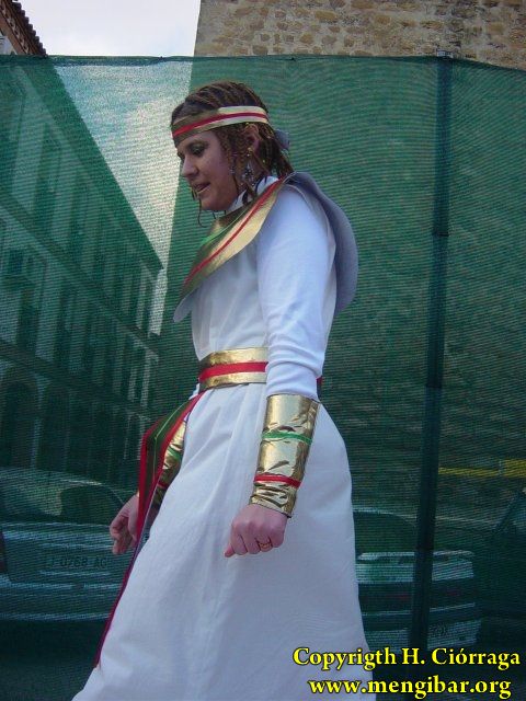 Carnaval 2004. Pasacalles y pasarela en P. Constitucin 30