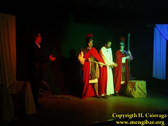 Mengibar getsemani teatro la pasion 2008 (33)